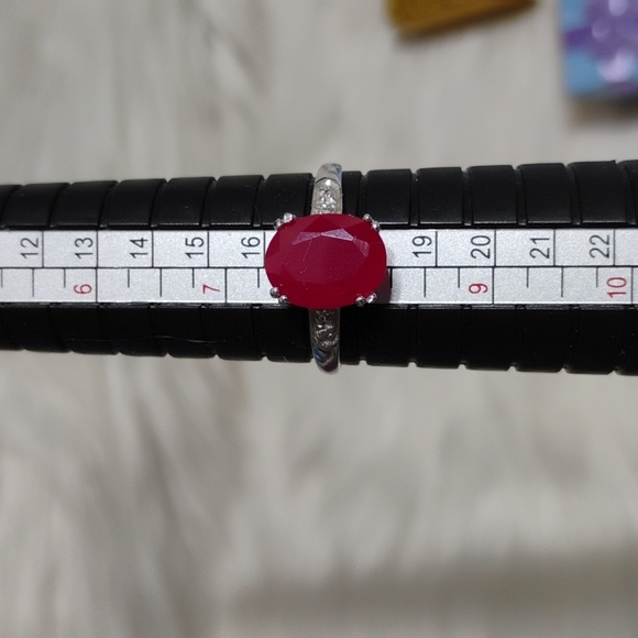 SALE! Radiant 10kt Solid White Gold Genuine Ruby & Diamond Engagement Ring - Picture 6 of 16